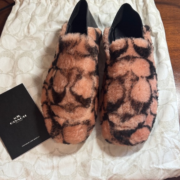 Coach Holly Signature ShearlingLoafers Slippers